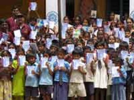 ಅವಿರತದಿಂದ ಸರಕಾರಿ ಶಾಲಾ ಮಕ್ಕಳಿಗೆ ಪುಸ್ತಕ ವಿತರಣೆ