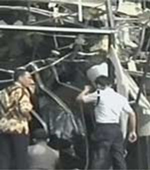 ಜಕಾರ್ತದಲ್ಲಿ ತ್ರಿವಳಿ ಬಾಂಬ್ ಸ್ಪೋಟ : 8 ಸಾವು