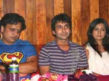 ಶಿವಮೊಗ್ಗ ಲಕ್ಷ್ಮಿ ಚಿತ್ರಮಂದಿರದಲ್ಲಿ ಲವ್ ಗುರು ಧ್ಯಾನ