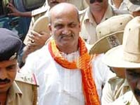 ಬೆಳಗಾವಿಯಲ್ಲಿ ಪ್ರಮೋದ್ ಮುತಾಲಿಕ್ ಬಂಧನ