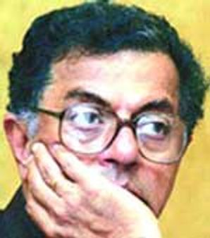 ರೇಸ್ ಕೋರ್ಸ್ ನಲ್ಲಿ ಕಟ್ಟಡಗಳು ಬೇಡ : ಸಾಹಿತಿಗಳು