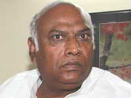 ಚಿತ್ತಾಪುರ ಸೋಲಿಗೆ ತೀವ್ರ ಬೇಸರ : ಖರ್ಗೆ