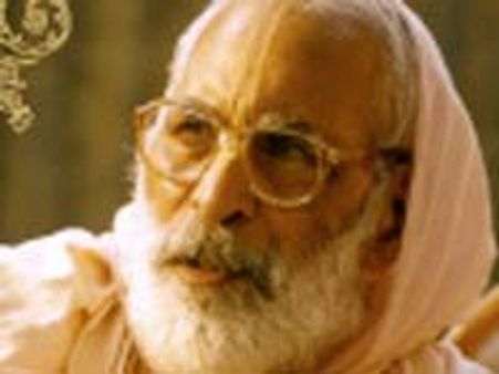 ನಾರಾಯಣ ಗೋಸ್ವಾಮಿ ಮಹಾರಾಜರಿಂದ ಆಶೀರ್ವಚನ