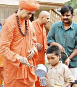 ಚಿತ್ರದುರ್ಗ : ಶಿವಮೂರ್ತಿ ಶರಣರ ಗ್ರಾಮ ವಾಸ್ತವ್ಯ