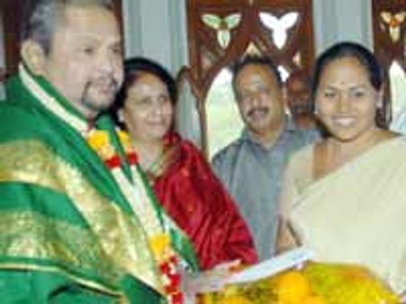 ದಸರಾ: ಒಡೆಯರ್ ಗೆ ಸರಕಾರದ ಅಧಿಕೃತ ಆಹ್ವಾನ