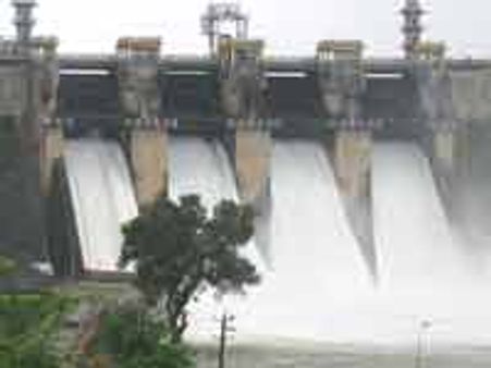 ತುಂಬಿ ತುಳುಕುತ್ತಿವೆ ನಾಡಿನ ಜಲಾಗಾರಗಳು