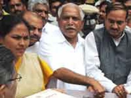 ದೇಣಿಗೆ ಹಣ ಕೊಳ್ಳೆ ಹೊಡೆದರೆ ಭಸ್ಮ ಆಗ್ತಾರೆ