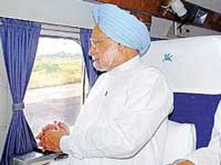 ರಾಜ್ಯಕ್ಕೆ ಸಾವಿರ ಕೋಟಿ ರು. ನೆರೆ ಪರಿಹಾರ