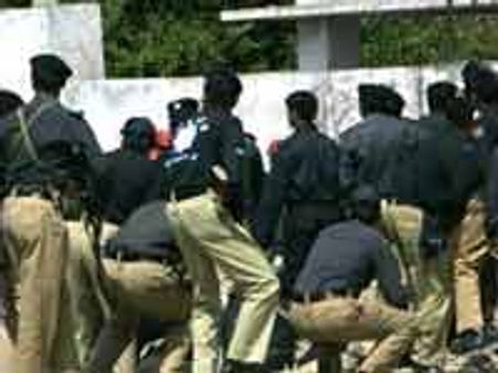 ಪಾಕಿಸ್ತಾನದಲ್ಲಿ ನಿಲ್ಲದ ರಕ್ತದೋಕುಳಿ : 11 ಸಾವು