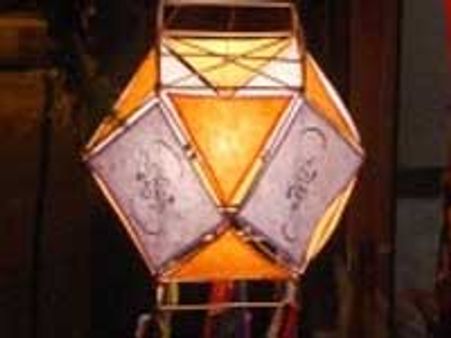 ಕತ್ತಲಲ್ಲಿ ಕೊಟ್ಟೆರೊಟ್ಟಿ, ಬೆಳಕಿನಲ್ಲಿ ಪಿಜ್ಜಾ ಬರ್ಗರ್