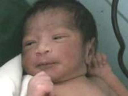 ಅನಾಥ ಮಗುವನ್ನು ಲಾಲಿಸಿದ ಚನ್ನಪಟ್ಟಣದ ಜನತೆ