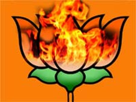 ವಿರಸವೆಂಬ ವಿಷಕೆ ಬಿಜೆಪಿ ಬಲಿ?