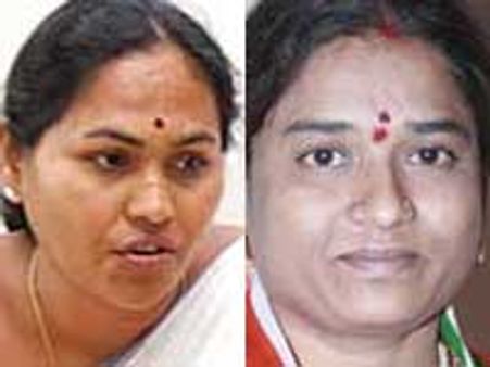 ಎಲ್ಲ ಬಿಕ್ಕಟ್ಟಿಗೆ ಈಯಮ್ಮನೇ ಕಾರಣ : ಶಾಂತಾ