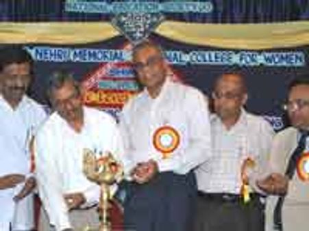 ತಂತ್ರಜ್ಞಾನಕ್ಕೆ ಹೊಂದಿಕೊಳ್ಳಲು ಸಿದ್ಧರಾಗಿ : ತಲವಾರ