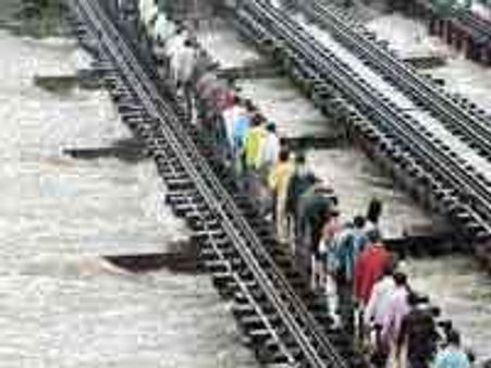 ವಾಯುಭಾರ : ಕರಾವಳಿ ಪ್ರದೇಶದಲ್ಲಿ ಭಾರಿ ಮಳೆ