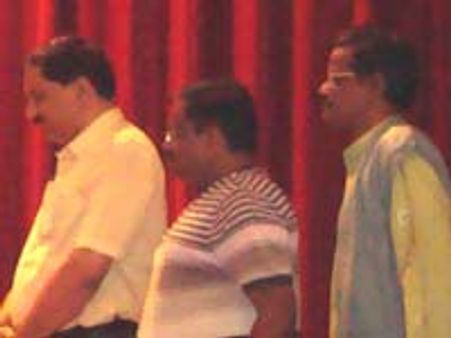 ಸಿಂಗಪುರದಲ್ಲಿ ತ್ರಿಮೂರ್ತಿಗಳ ಹಾಸ್ಯ ಸುನಾಮಿ