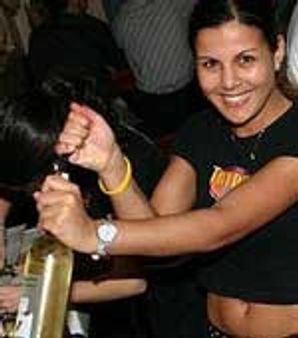 ಬೆಂಗಳೂರಿನಲ್ಲಿ ಮಿಡ್ ನೈಟ್ ಮಸಾಲಾ : 20 ಬಂಧನ