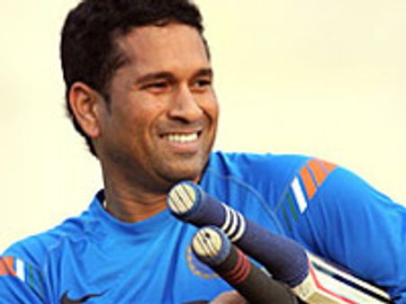 ಸಚಿನ್ ಸ್ಕೋರೀಗ ಮುನ್ನೂರು ಕ್ವಿಂಟಲ್ಲು