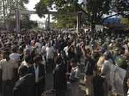 ಹೊತ್ತಿ ಉರಿಯುತ್ತಿರುವ ಆಂಧ್ರಪ್ರದೇಶ