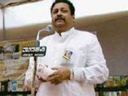 ತೆನೆ ಹೊರಲು ತಯಾರಾದ ಬಸನಗೌಡ ಪಾಟೀಲ್ ಯತ್ನಾಳ್