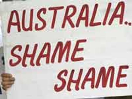 ಭಾರತೀಯ ಯುವಕನಿಗೆ ಬೆಂಕಿ ಇಟ್ಟ ಆಸೀಸ್