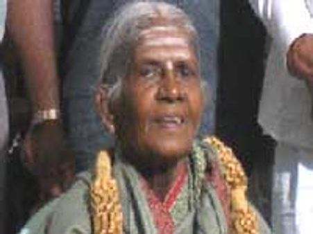 ತಿಮ್ಮಕ್ಕನಿಗೆ ನಾಡೋಜ : ಮಾಗಡಿಯಲ್ಲಿ ಸಂತಸದ ಹೊನಲು