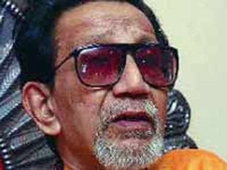 ಆಸೀಸ್ ಗಳೆ ಮುಂಬೈ ಕಾಲಿಟ್ರೆ ಹುಷಾರ್ ,ಠಾಕ್ರೆ