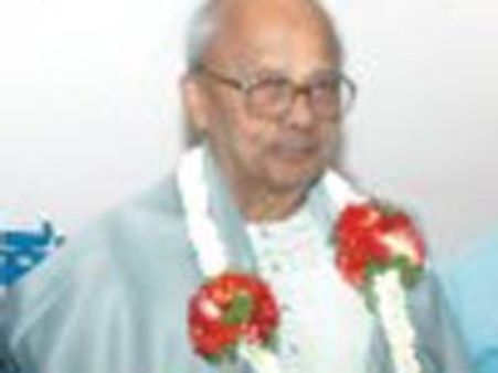 ವಿವಿಗಳ ಹೆಸರಿಡಲು ಜಾತಿ ಬಳಕೆ ಸಲ್ಲ: ದೇಜಗೌ