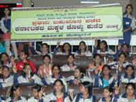 ಡೊಳ್ಳು ಬಡಿದು ದೆಹಲಿ ದಿಲ್ ಗೆದ್ದ ಮಕ್ಕಳು