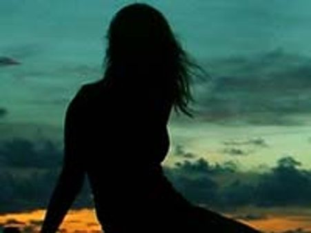 ಮಿಲನದ ನಿರೀಕ್ಷೆಯಲ್ಲಿ ಕಾಡುಹಕ್ಕಿ