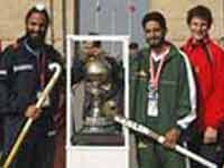 ವಿಶ್ವಕಪ್ ಹಾಕಿ: ಭಾರತ-ಪಾಕ್ ಸಮರಕ್ಕೆ ಸಜ್ಜು