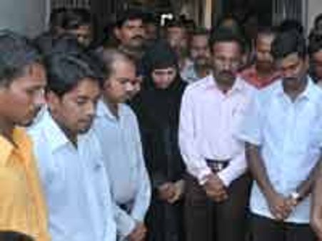 ಲಾರಿ ಡಿಕ್ಕಿ : ವೈದ್ಯಕೀಯ ವಿದ್ಯಾರ್ಥಿ ಸಾವು