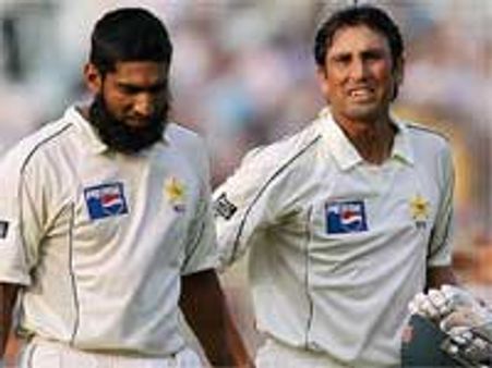 ಯೂಸುಫ್, ಯೂನಿಸ್ ಗೆ ಆಜೀವ ನಿಷೇಧ