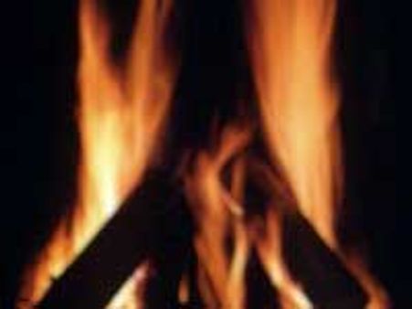 ಮಾಜಿ ಪ್ರೇಯಸಿಗೆ ಬೆಂಕಿ ಇಟ್ಟ ಎಂಎಲ್ಎ