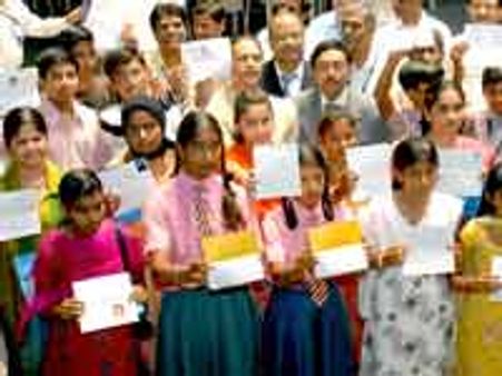 ಬ್ಯಾಂಕ್ ವ್ಯವಹಾರ ರಸಪ್ರಶ್ನೆ : ವಿಜೇತ ವಿದ್ಯಾರ್ಥಿಗಳು