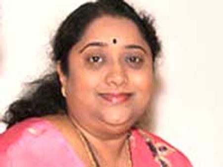 ಹೊಂಬೆಳಕ ಹೊನಲು ಸೂಸುವ ಏಪ್ರಿಲ್