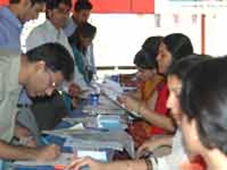 ಪದವಿಧರರಿಗಾಗಿ ಅತಿದೊಡ್ಡ ಉದ್ಯೋಗ ಮೇಳ