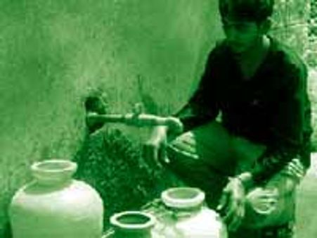 ನೀರಿಲ್ಲ, ಕರೆಂಟಿಲ್ಲ, ಮತ್ತೇನಿಲ್ಲ