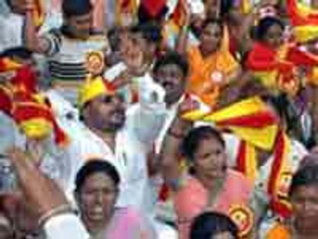 ತ.ನಾಡು ದೇಗುಲಕ್ಕೆ ಅನುದಾನ ಕರವೇ ಕಿಡಿ