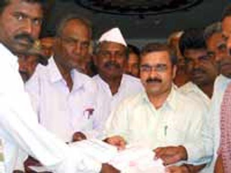 ಜಾತಿ ಹೆಸರಲ್ಲಿ ಸರಕಾರಿ ಸೌಲಭ್ಯ ಲೂಟಿ