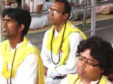 ಗುರುವಿಗೆ ಶಬರಿಯಂತೆ ಕಾದಿರುವ ನಿತ್ಯಾನಂದ ಭಕ್ತರು