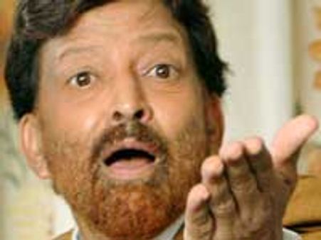 ಚಿತ್ರಕ್ಕೆ ವಿಷ್ಣುವರ್ಧನ ಹೆಸರಿಡುವುದು ತಪ್ಪೇ?