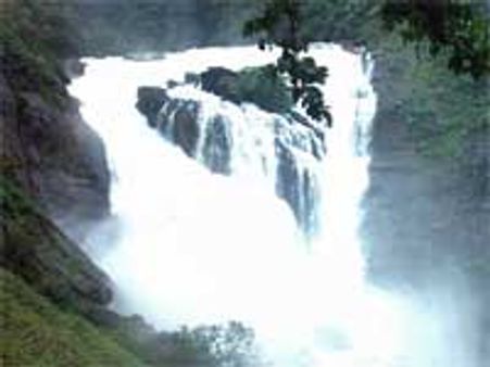 ಕೊಡಗಿನಲ್ಲಿ ಜಲಲ ಜಲ ಜಲಧಾರೆಗಳ ಥಕಥೈ