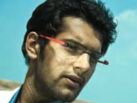 ಭಾವ ತರಂಗದಲ್ಲಿ ಕರಗಿಸುವ ನಾಟಕ 'ಶ್ರದ್ಧಾ'