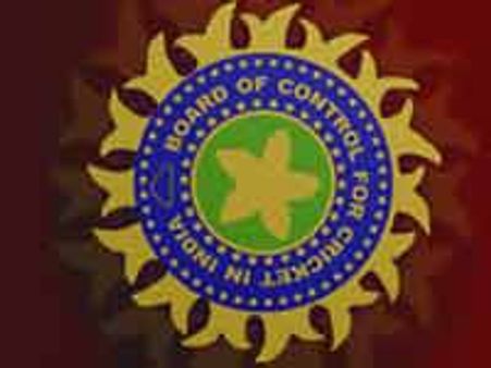 ತ್ರಿಕೋನ ಸರಣಿಗೆ ಸಚಿನ್ , ಹರ್ಭಜನ್ ಇಲ್ಲ