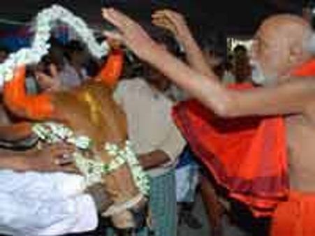 ದಾರಿ ಯಾವುದಯ್ಯ ಮಂತ್ರಾಲಯಕ್ಕೆ