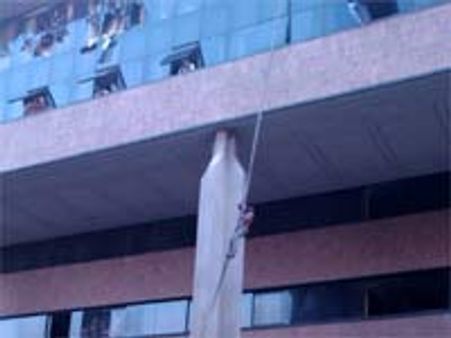 ಕಾರ್ಲಟನ್ ದುರಂತ; ಮಡಿದವರಿಗೆ ಸಂಗೀತ ಶ್ರದ್ಧಾಂಜಲಿ