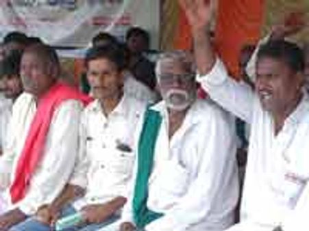 ಕುಡತಿನಿ ರೈತರ ಆಹೋರಾತ್ರಿ ಧರಣಿ ಆರಂಭ