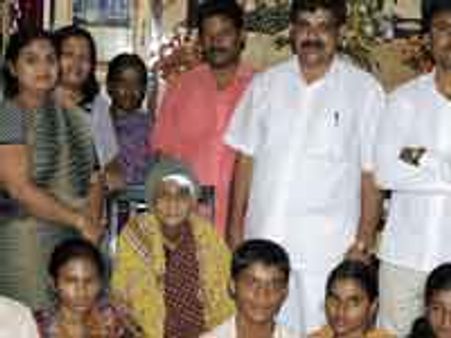 ತಾಯಿಯನ್ನೇ ಭಿಕ್ಷಾಟನೆಗೆ ಬಿಟ್ಟ ಸುಪುತ್ರ