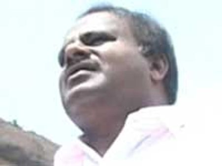 ಅನರ್ಹ ಶಾಸಕರಿಗೆ ಮತದಾನದ ಹಕ್ಕು ನೀಡಿ : ಎಚ್ಡಿಕೆ